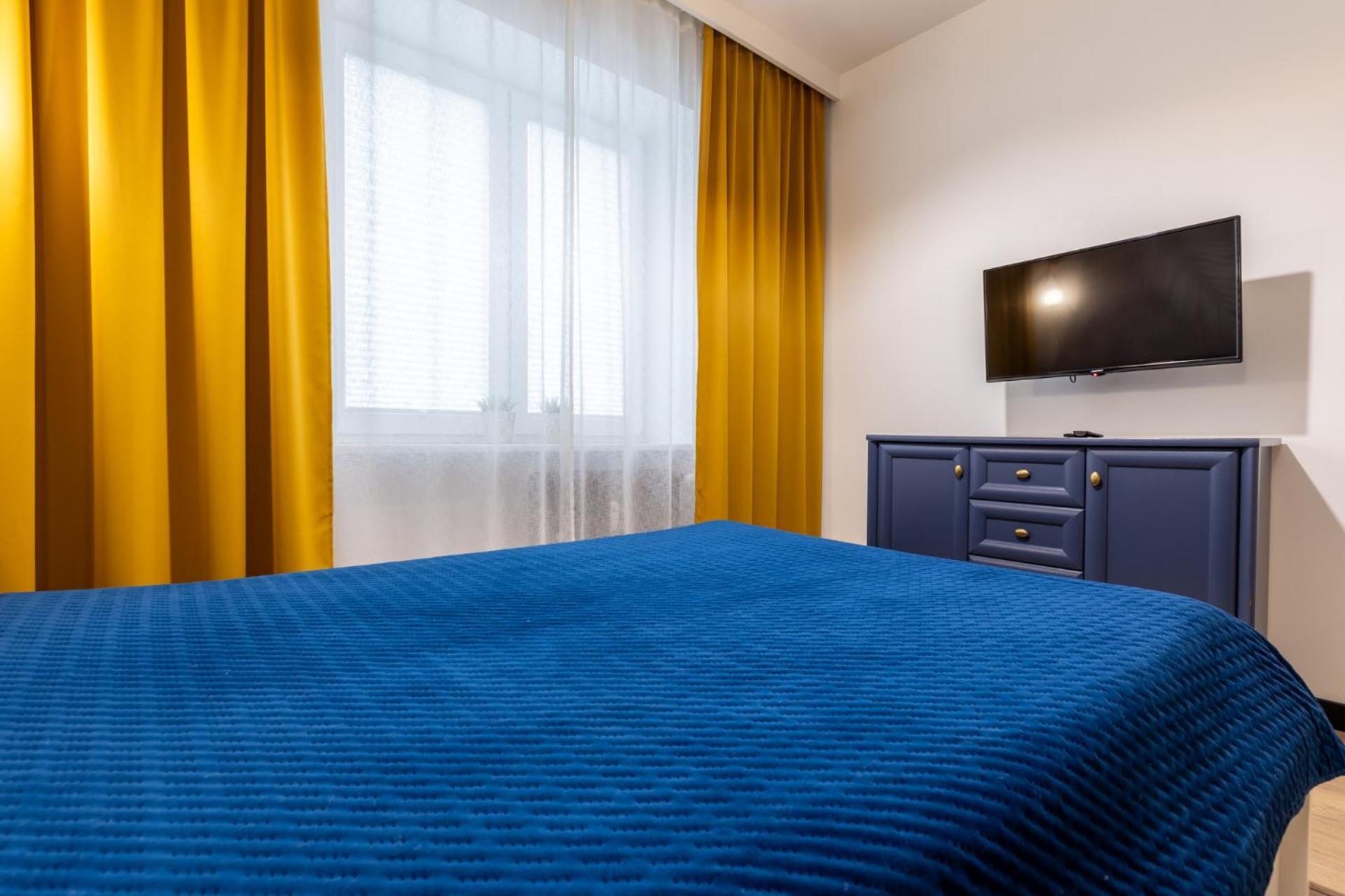 Premium, Faktura Vat, Zrodlowa Centrum Parter Ground Floor Parking Super Lokalizacja Two Bedrooms Kitchen 50 M2