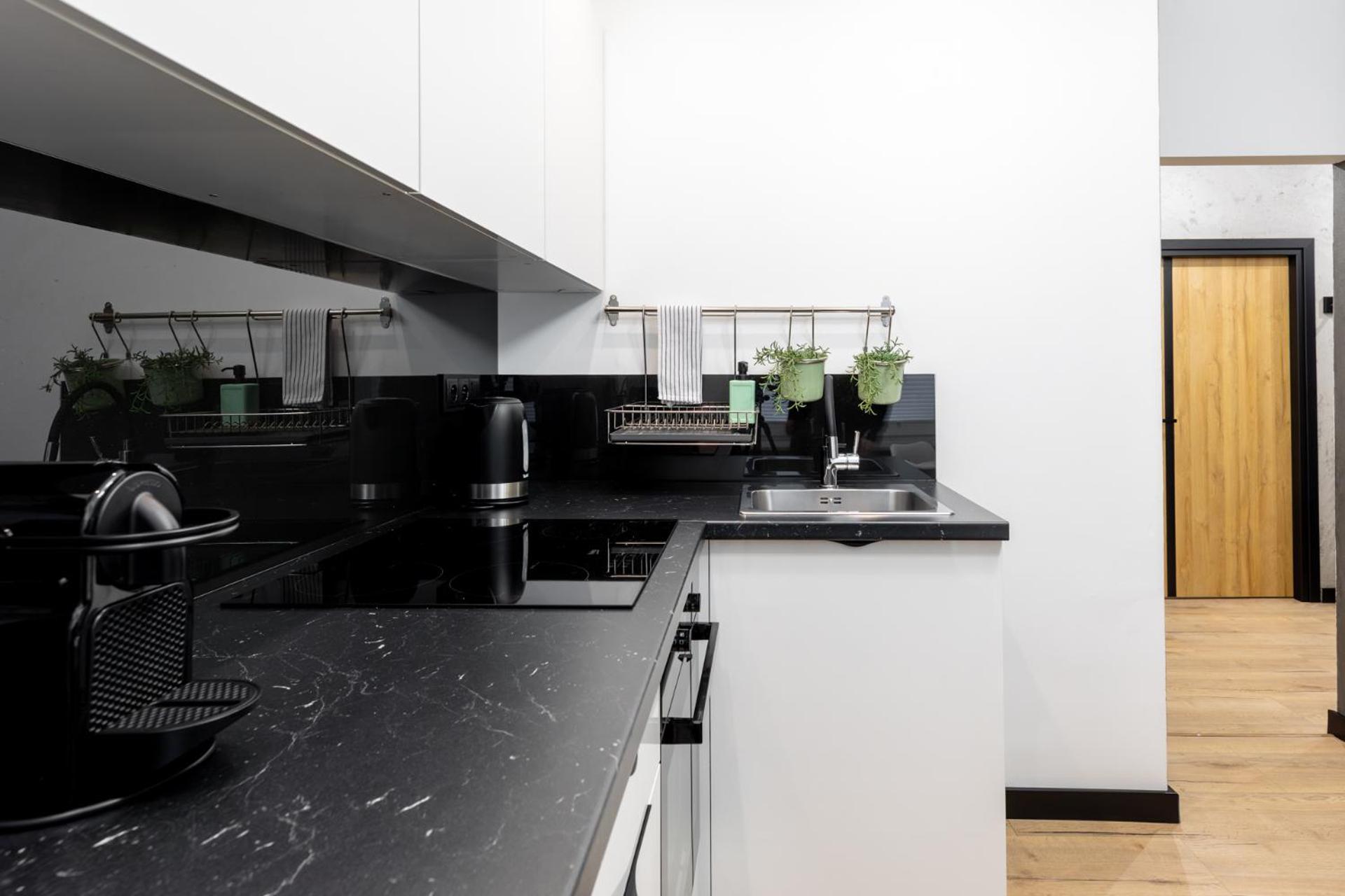 Premium, Faktura Vat, Zrodlowa Centrum Parter Ground Floor Parking Super Lokalizacja Two Bedrooms Kitchen 50 M2 Appartamento *